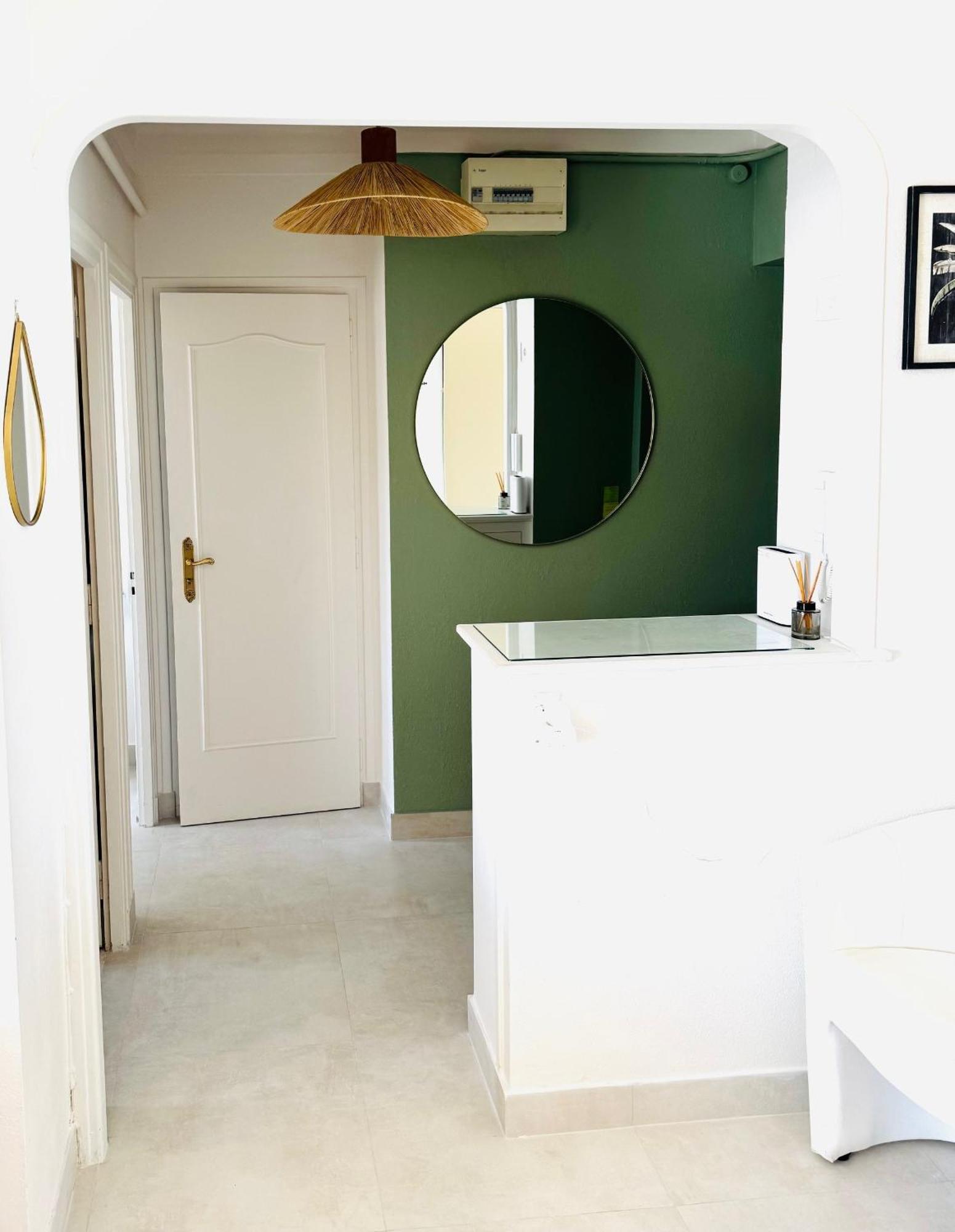 Cozy Studio, Sea View, Old Town, Near Beaches Antibes Exterior foto