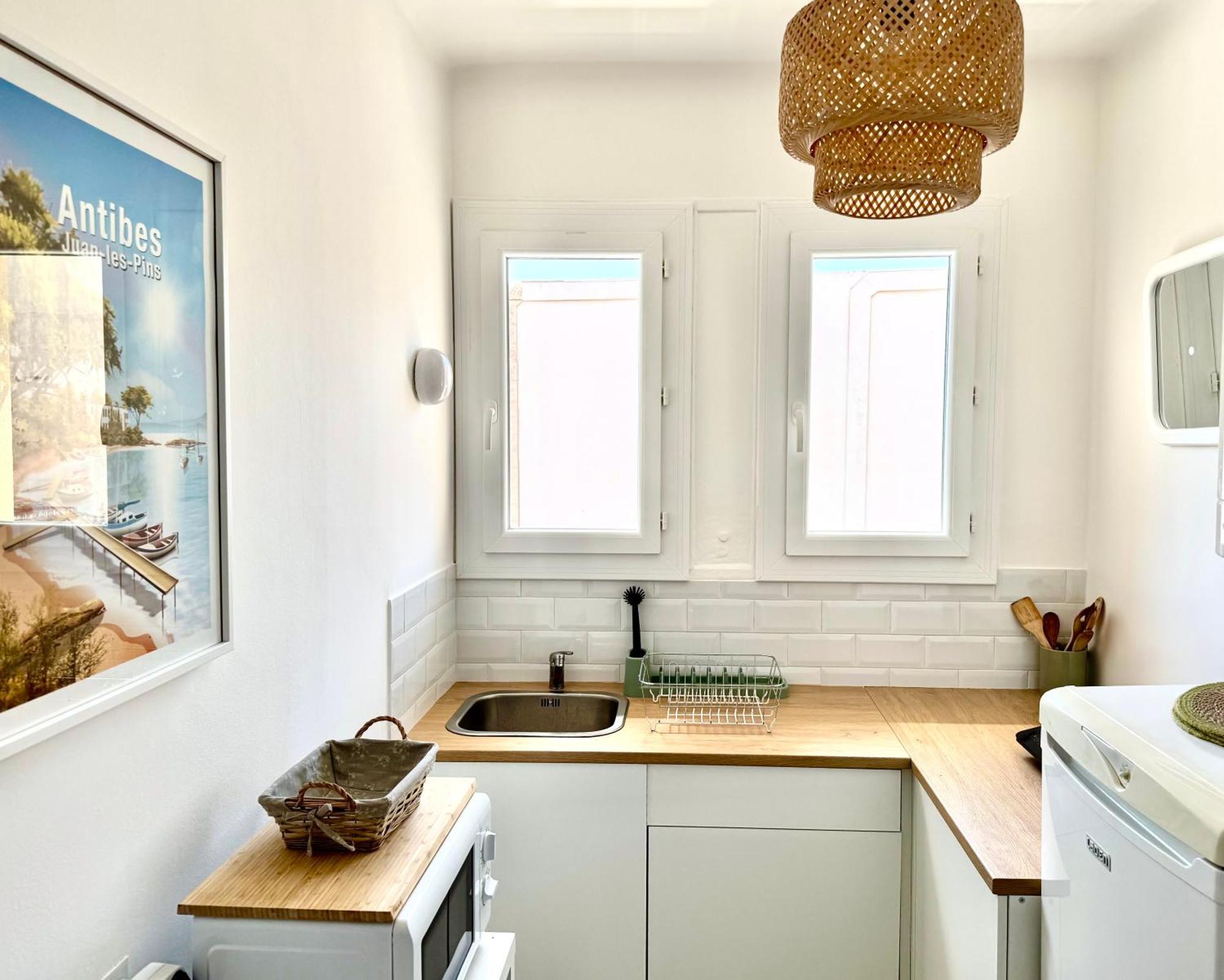 Cozy Studio, Sea View, Old Town, Near Beaches Antibes Exterior foto